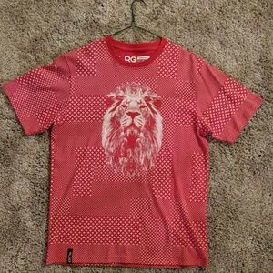 Lrg lion t shirt RED size medium